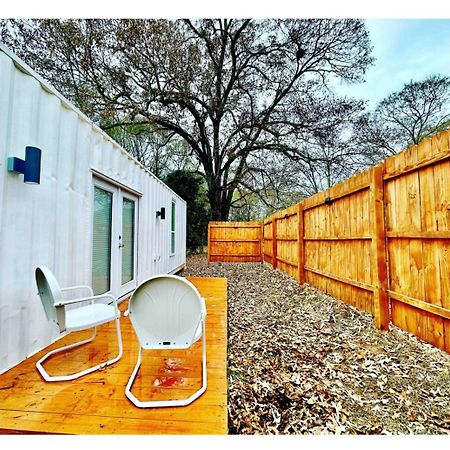 Nomehaus Shipping Container Studio Residential Neighborhood أثينز، أوهايو المظهر الخارجي الصورة