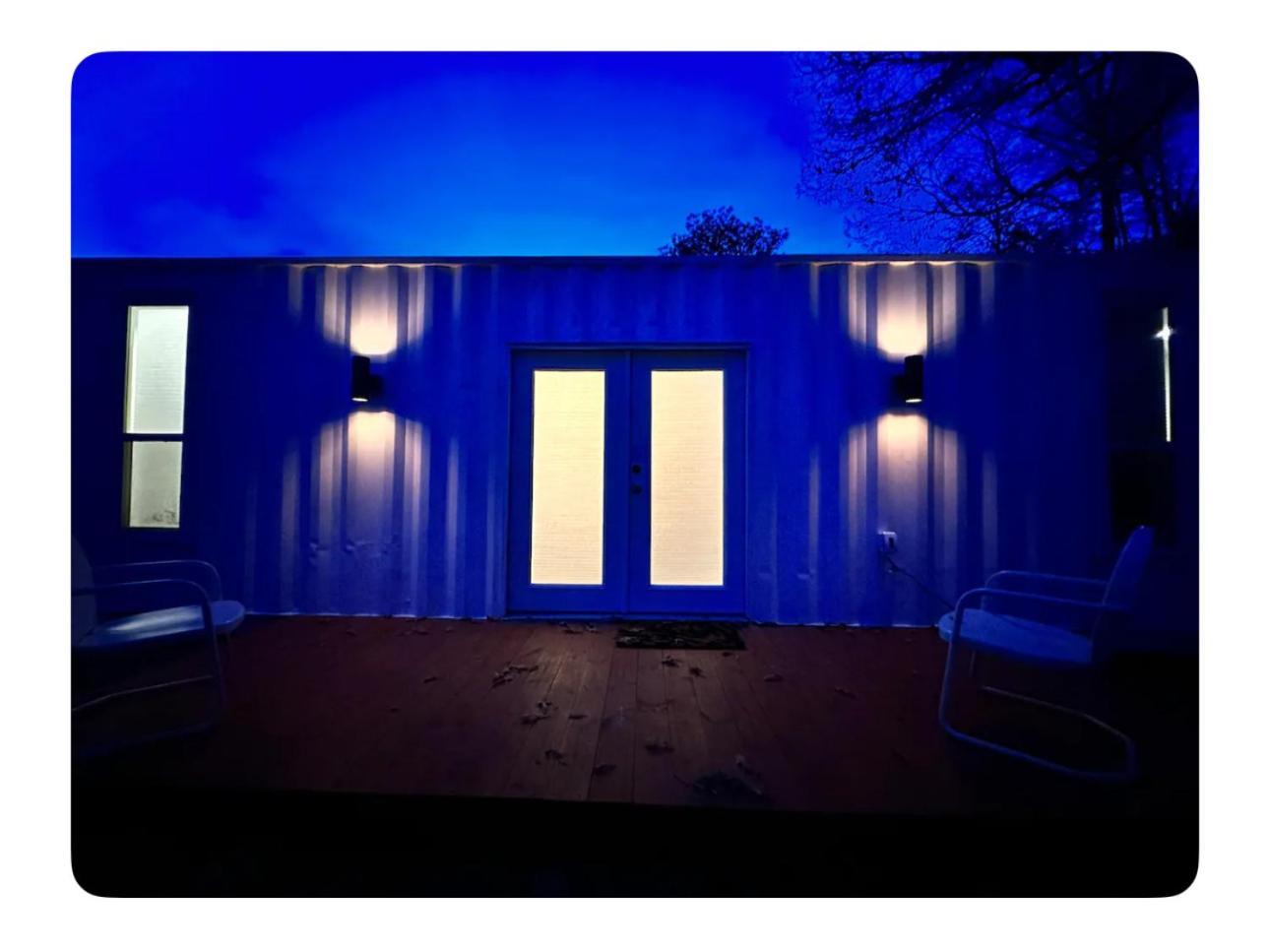 Nomehaus Shipping Container Studio Residential Neighborhood أثينز، أوهايو المظهر الخارجي الصورة