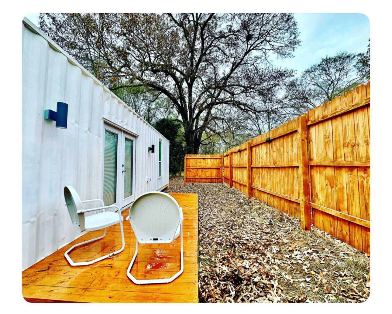 Nomehaus Shipping Container Studio Residential Neighborhood أثينز، أوهايو المظهر الخارجي الصورة